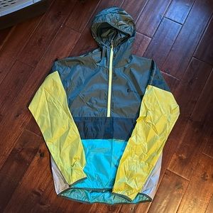Cotopaxi Windbreaker